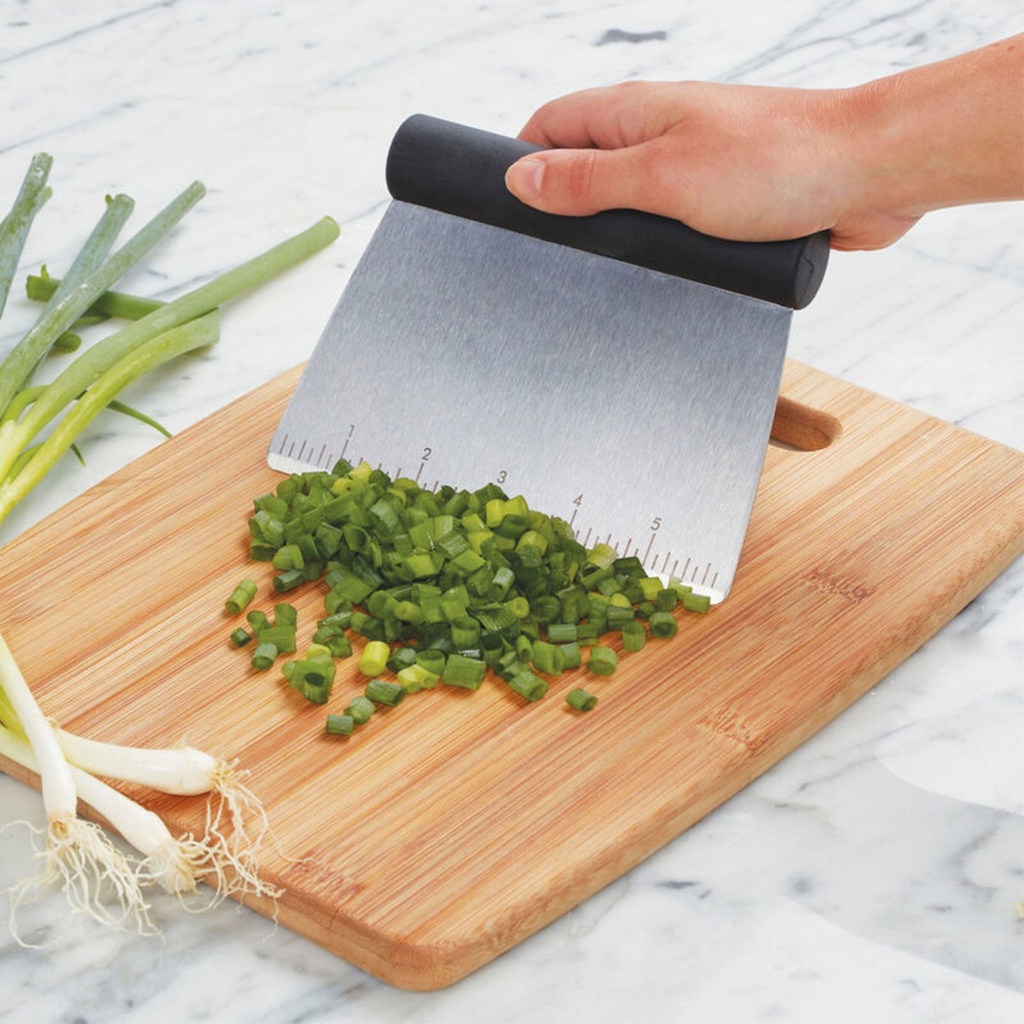 kitchenaid-all-purpose-stainless-steel-dough-pastry-scraper-chopper-cutter-with-measurement-scale-6-inch-black-03-5c23139d-7884-4345-b520-41ca52ac7cd8.2e9df57c600d43fb7f696e55fea5866c.jpg