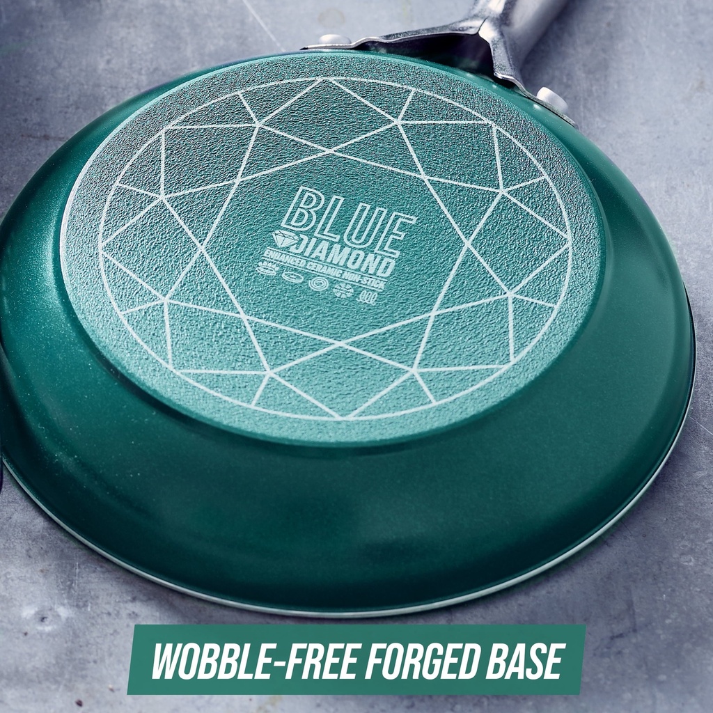 green-diamond-ceramic-nonstick-open-frypan-skillet-12-04-e724849f-d5ee-4a27-94b5-4ca6293477d5.bc7e274f0da84f95744cf74ce684be9b.jpg