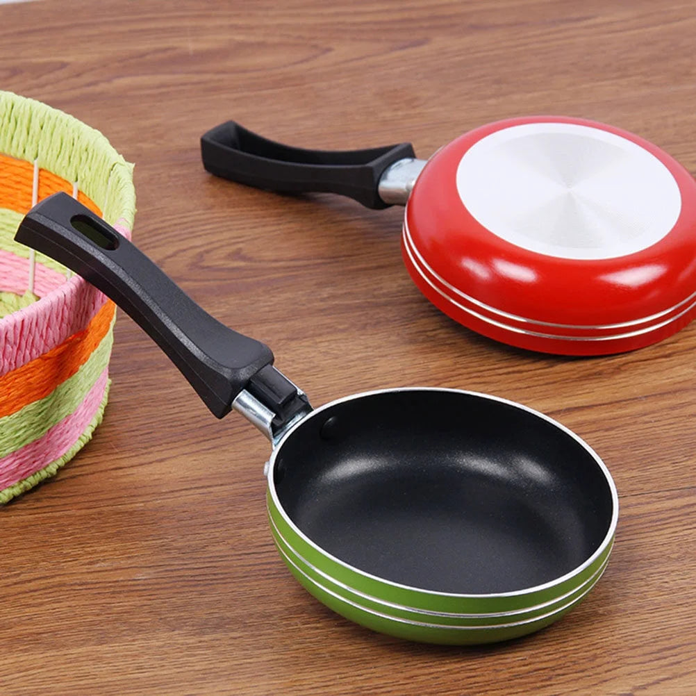 mini-fried-eggs-saucepan-small-frying-pan-flat-non-stick-cookware-roasting-pans-random-color-06-85d39f3db762e9aec72788455b2ab472.jpg