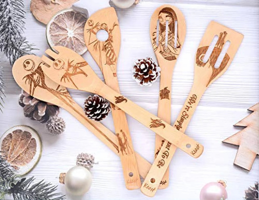 keast-5pcs-bamboo-spatula-spoon-set-the-nightmare-before-christmas-nonstick-spatulas-and-spoons-with-gift-box-wood-kitchen-utensil-set-mothers-day-gift-03-0faecc7849712912e1b9abf87fe29447.jpg