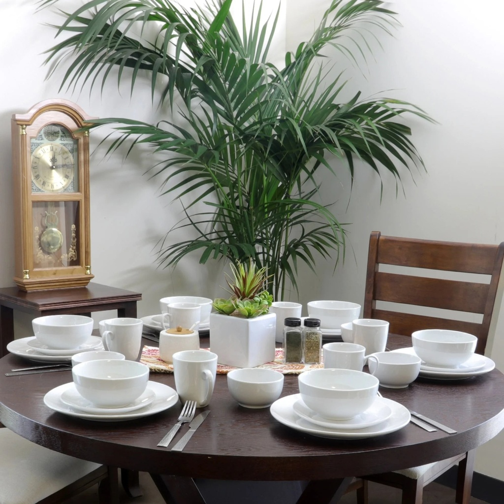 gibson-home-ogalla-30-piece-round-porcelain-dinnerware-set-in-white-04-0064e27e83e7af3f1026d199adee25d3.jpg