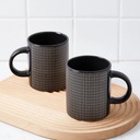 stone-lain-daisy-32-piece-dinnerware-set-stoneware-brown-and-black-02-c3668ef314ef7176b346451852e22002.jpg