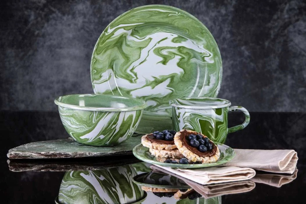 enamelware-set-of-16-pieces-green-marbeled-design-artesano-home-decor-02-1de66437109f30b192707a97abfca0e9.jpg