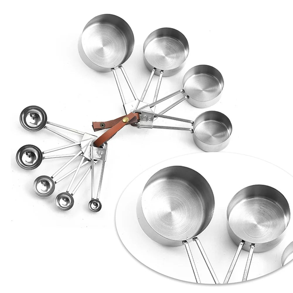 stainless-steel-measuring-cups-and-spoons-set-measures-for-liquid-and-dry-ingredients-with-ring-connector-03-195e97b493637dade9afa43256b07af2.jpg