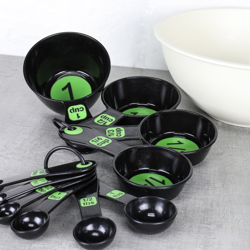 chef-craft-easy-to-read-plastic-measuring-cup-10-piece-set-green-04-45b7344d-c879-4533-b597-3ee8c24fdfef.e28c49261b5ae6dafe51d523c08f4453.jpg