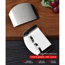 verpetridure-vegetable-chopping-hand-guard-4pc-two-fingers-vegetable-chopping-hand-guard-4pc-two-fingerskitchen-gadgets-stainless-steel-multi-purpose-anti-cutting-finger-guard-07-65fc4e14af71396d18deaa7cd199ff79.jpg