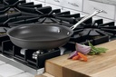 cuisinart-chefs-classic-non-stick-hard-anodized-8-open-skillet-02-ce3bab99e02f82dfc2d002adce58521e.jpg