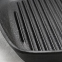 general-store-addlestone-10-inch-square-preseasoned-cast-iron-pan-02-98c89e278b9e8bf2e68504c4e0a2f9a7.jpg