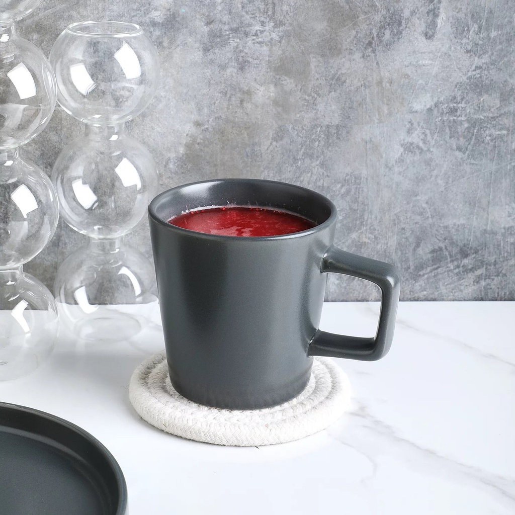 stone-lain-32-piece-stoneware-dinnerware-set-service-for-8-gray-matte-1-05-3e542ffe0ada72bcd86272543ff07738.jpg