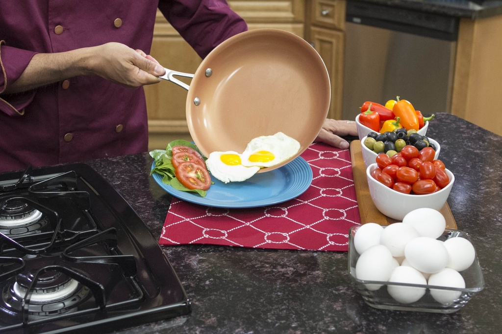 gotham-steel-nonstick-frying-pan-11-inch-skillet-cooking-ceramic-fry-pan-kitchen-cookware-oven-dishwasher-safe-03-9800597a-90c7-45e3-97e6-b0b24d1ee285_1.04c31fbef45cbfeda723522cb44a961a.jpg