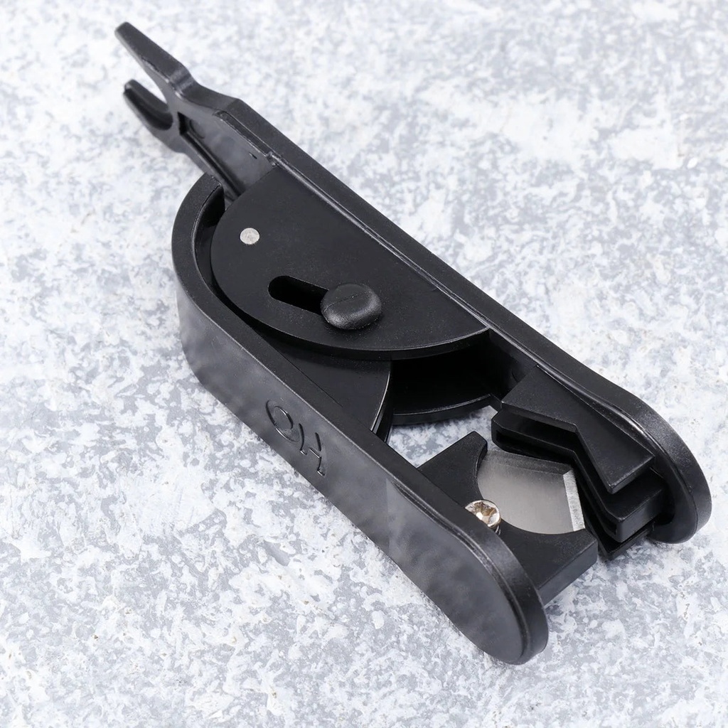 pipe-tube-cutter-pe-silicone-plastic-tube-pipe-hose-cutter-black-02-47d1eb830925cd7c70ba429b15db53e3.jpg