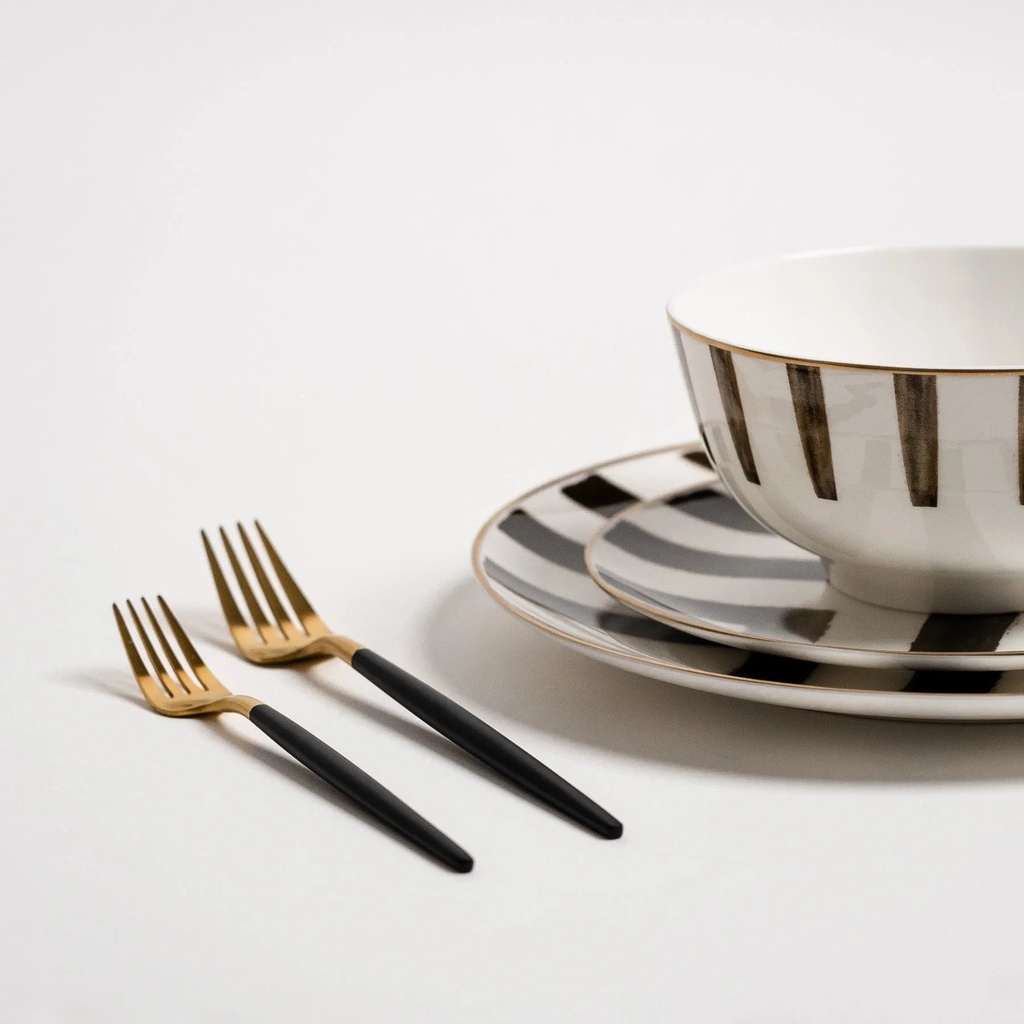 ozarke-davi-black-crossroad-plates-set-fine-bone-china-set-of-12-07-69cf3dc3e14170133df299b600594199.jpg