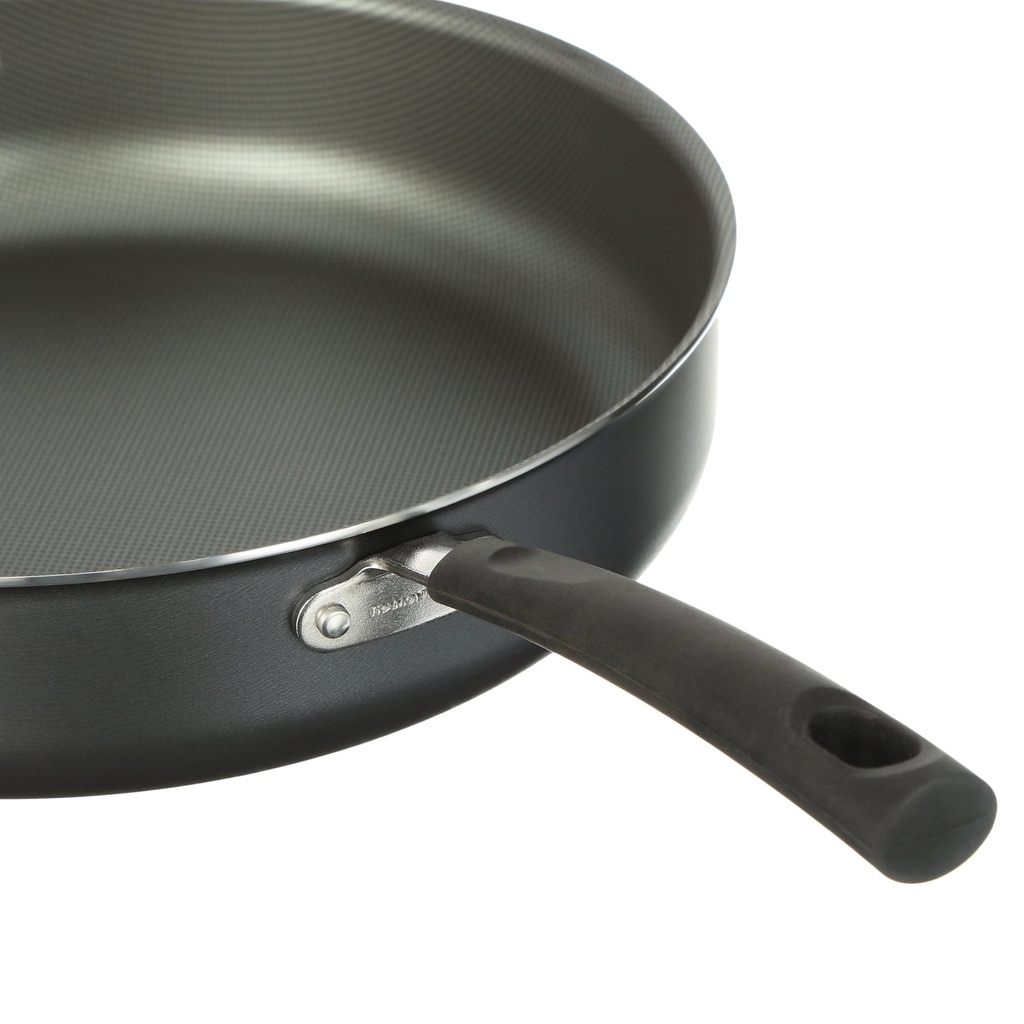 tramontina-primaware-5-quart-non-stick-covered-jumbo-cooker-07-3f176ce8-d842-48b0-a7fc-e08d47529e9b.f469d9454cb8070c63d3450edc0117be.jpg