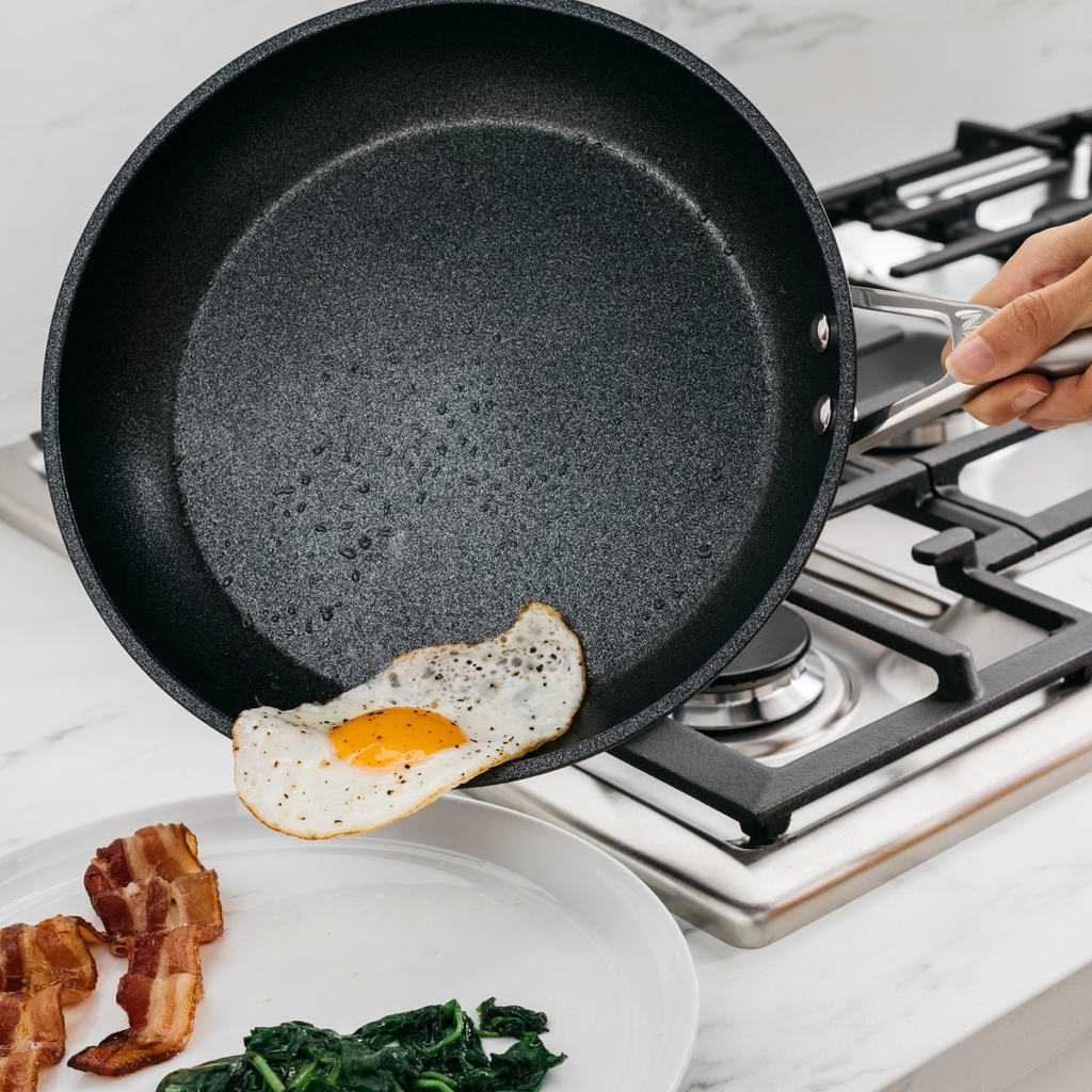 ninja-foodi-neverstick-premium-hard-anodized-12-piece-cookware-set-c39700co-04-bc5754c7-9517-4a08-94f9-6795a54c5841.537eb937ff837b119a2d9be672c1768c.jpg