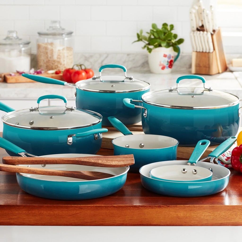 the-pioneer-woman-12-pieces-porcelain-enamel-classic-ceramic-cookware-set-ombre-teal-1-04-19188dad0e6ce74eecd3b366b8ec324b_0b8205ce-1078-4a67-b2cf-0e020033a3e2.jpg