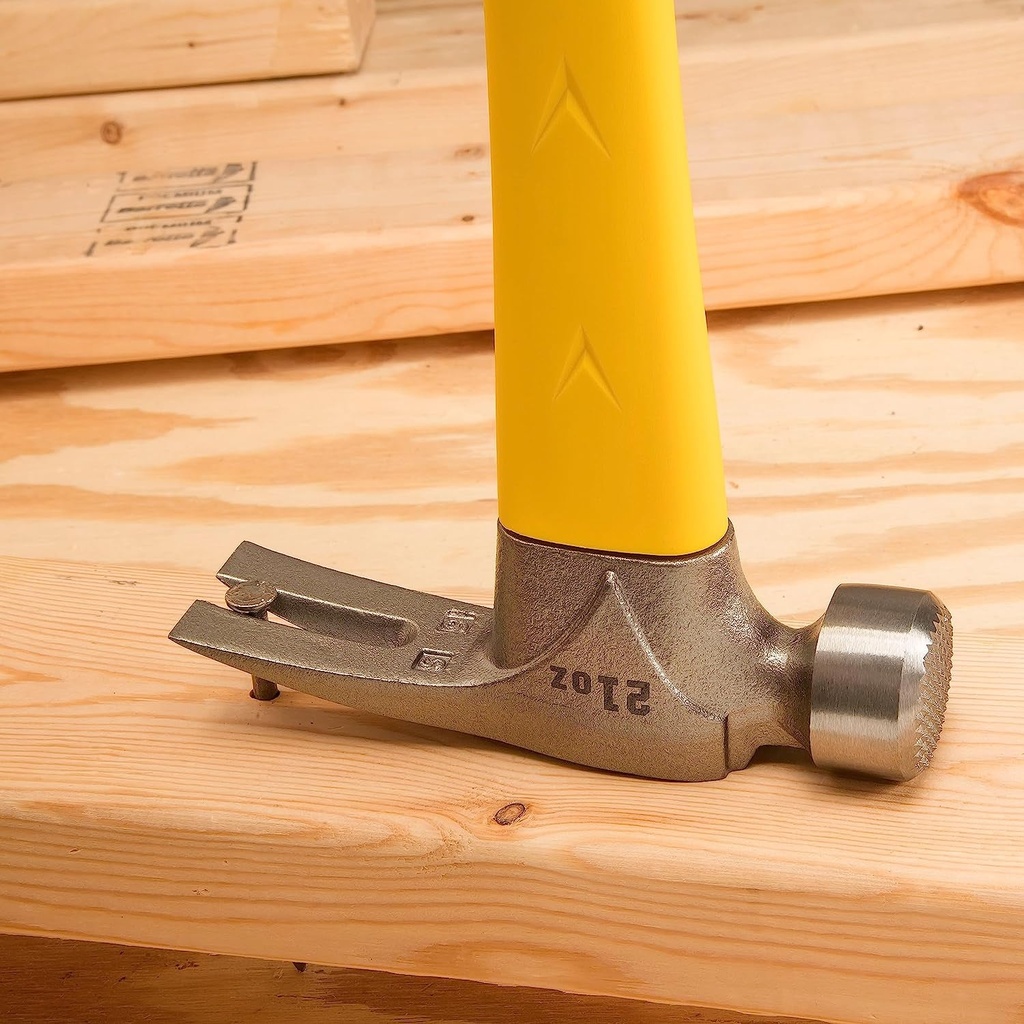 estwing-sure-strike-hammer-21-oz-rip-claw-hammer-with-milled-face-fiberglass-handle-mrf21lm-06-806e2ba512f9b2a62e5c04effcbfb6d8.jpg