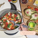 beautiful-5-quart-dutch-oven-white-icing-by-drew-barrymore-04-330d25cf866036d6ecaea348dfc089fd.jpg