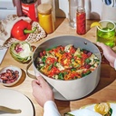 beautiful-5-quart-dutch-oven-white-icing-by-drew-barrymore-06-aecaebaf-c7e1-45de-9029-2c6244580f4d.79f08e832ad97d9b77e74db3034ca17c.jpg
