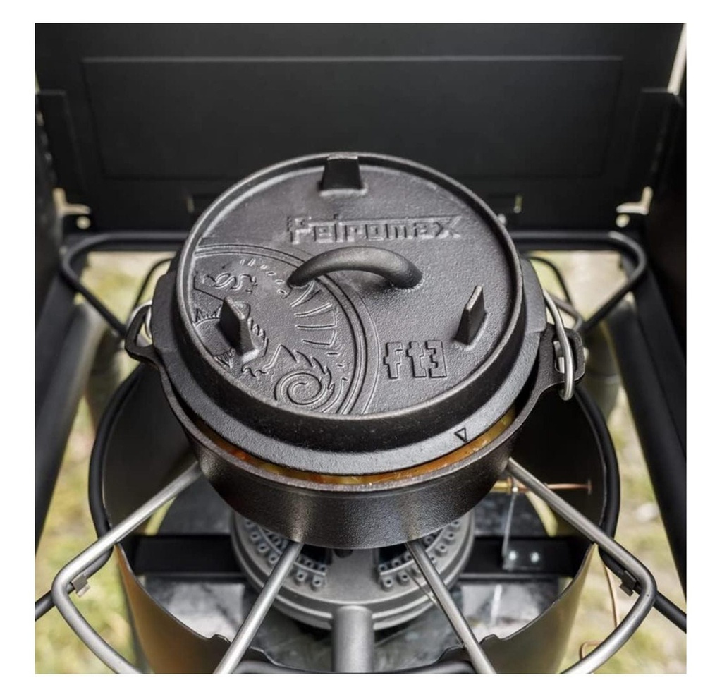 heslehs-cast-iron-dutch-oven-for-cooking-or-baking-outdoors-over-a-campfire-or-in-the-home-kitchen-pre-seasoned-cookware-conducts-heat-evenly-3-legs-1-7-quart-04-d6d1f7615dce18e3d02a3b18758fc932.jpg