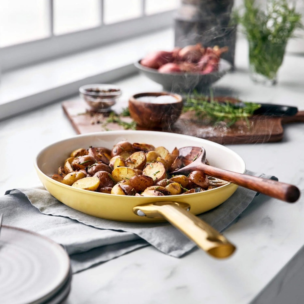 greenpan-reserve-ceramic-nonstick-10-piece-cookware-set-sunrise-with-gold-tone-handles-03-4f76e492c5234318eb2961248534bea3.jpg