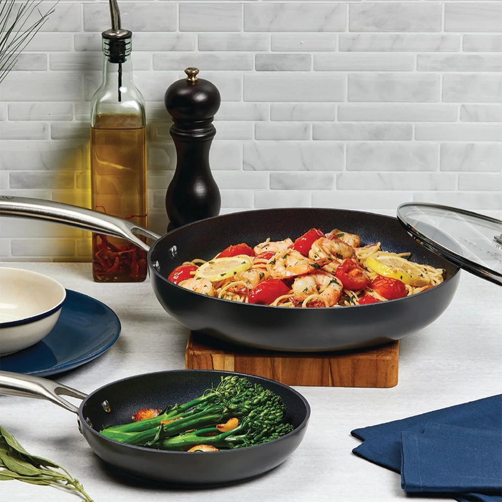 emeril-lagasse-forever-pans-10-piece-cookware-set-with-lids-and-utensils-hard-anodized-nonstick-pans-black-dishwasher-safe-oven-safe-04-85577264bfe1721985cb7605d13e0457.jpg