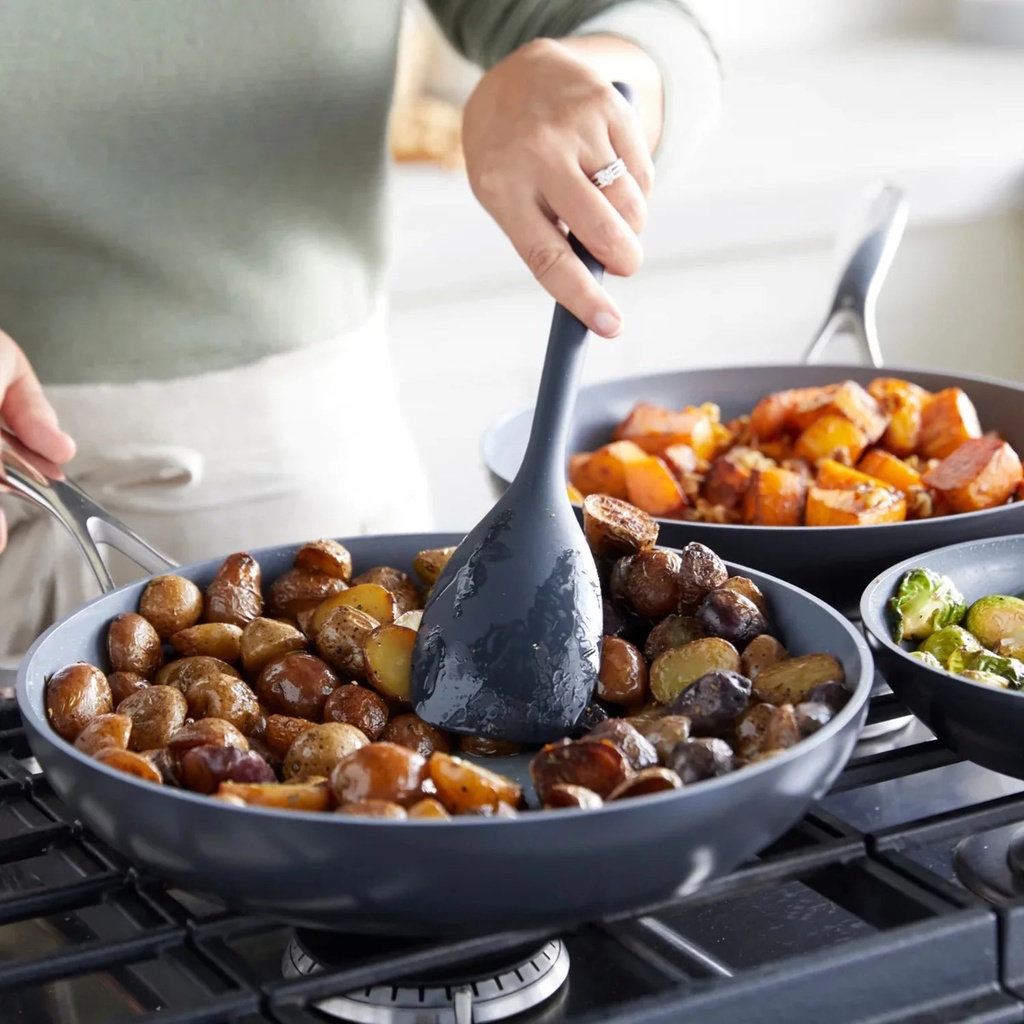 greenpan-valencia-pro-ceramic-nonstick-11-piece-cookware-set-06-e36ce9d13dd9d3f7130ed9c323bf888e.jpg