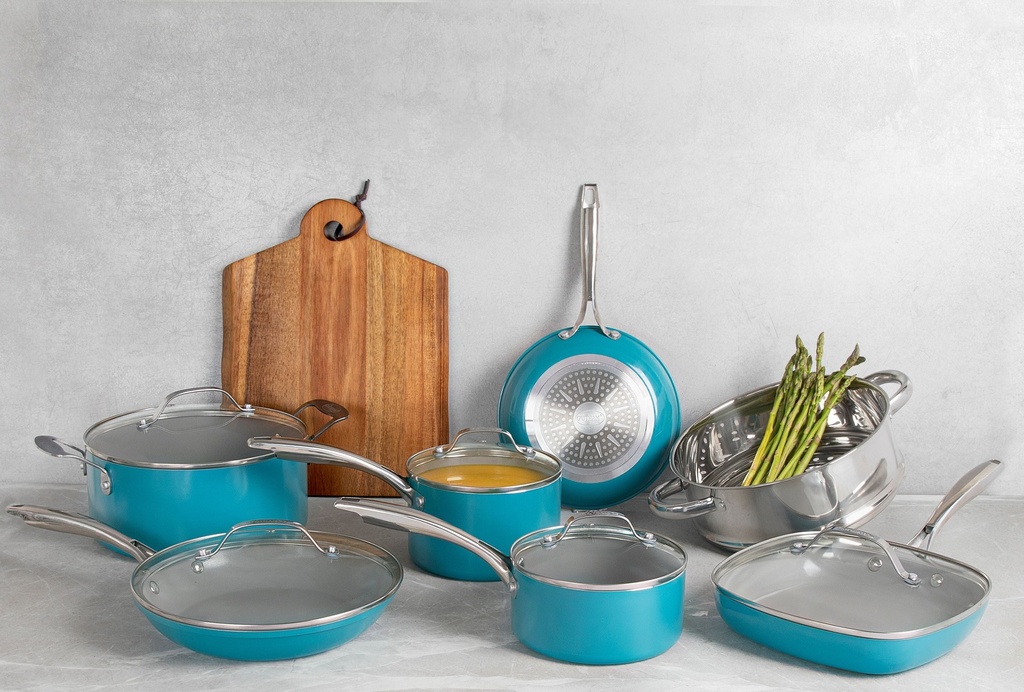 gotham-steel-nonstick-pots-and-pans-20-piece-kitchen-ceramic-cookware-set-bakeware-cooking-frying-skillet-sauce-pan-aqua-blue-06-6ad40937-0e38-43ae-81da-3e7eb54ef67a.1377c0fbd9bf9f104968de1433af4c49.jpg