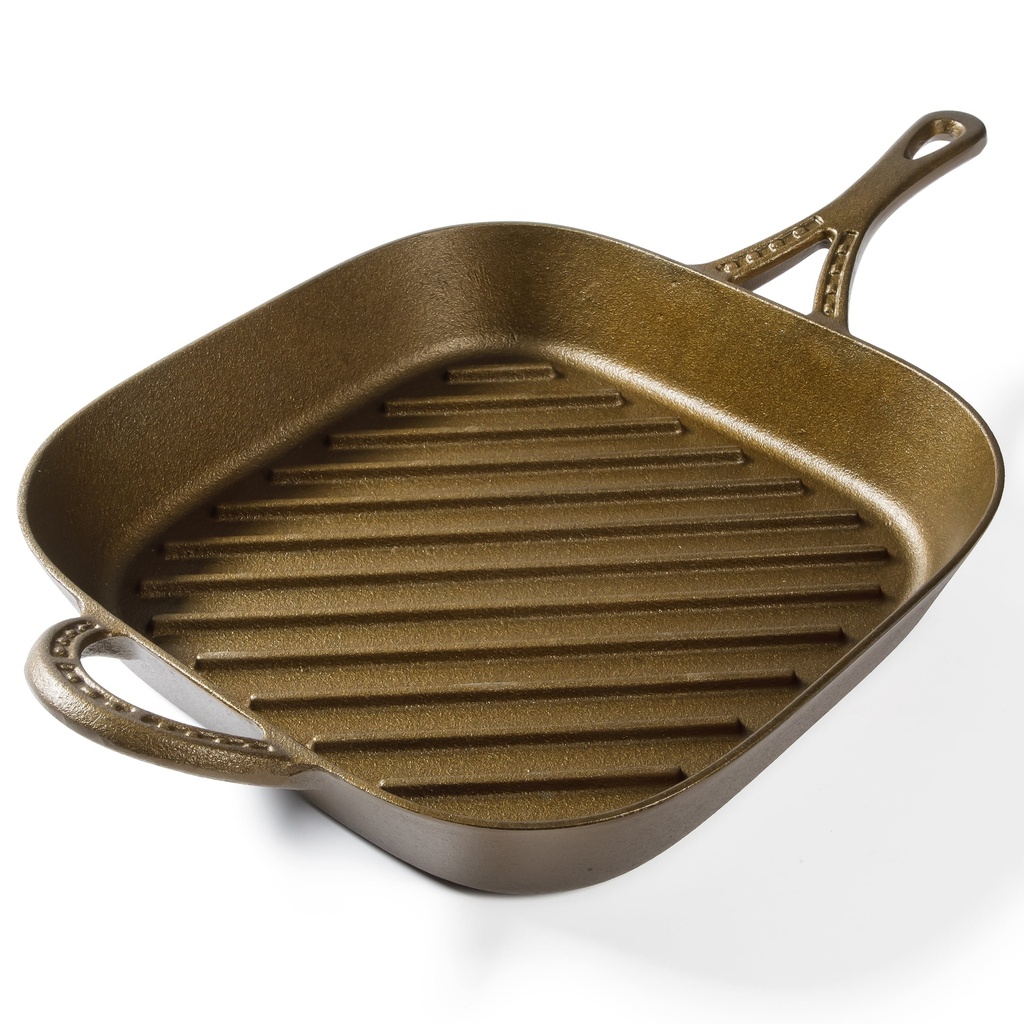 wanda-june-home-bronzed-pre-seasoned-cast-iron-square-11-inch-grill-pan-by-miranda-lambert-04-500fe9d8-40b8-48d8-97a9-8da743b0f98c.247ec0699ee1717ec932077f914cd88f.jpg