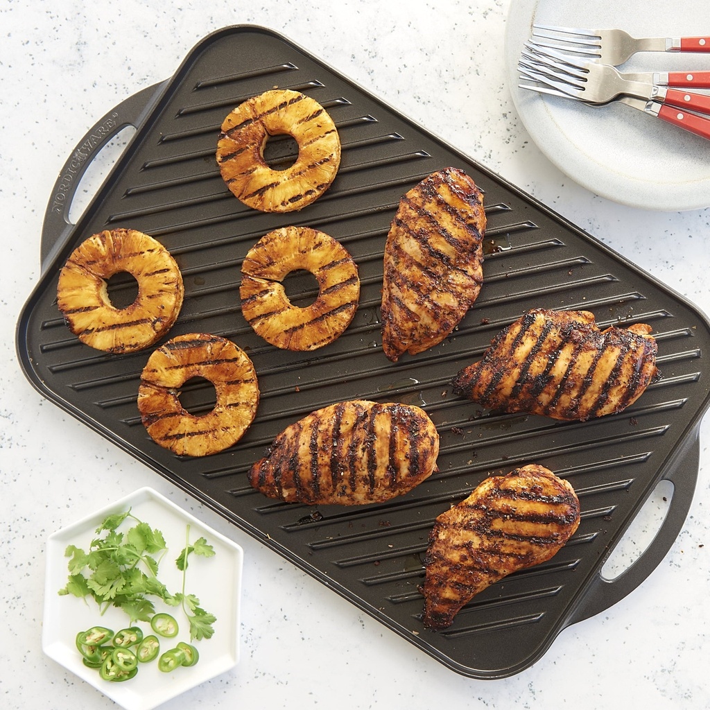 nordic-ware-deluxe-cast-aluminum-reversible-grill-griddle-black-11-d9be5357-38de-4f77-837d-a43047546b1b.d0bb1da8afb36499ce7a9b8ea342c241.jpg