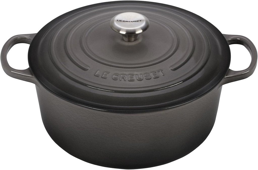 le-creuset-13-piece-newlywed-cast-iron-cookware-bundle-oyster-02-3aa79841f7091d72d1379613b48b747c.jpg