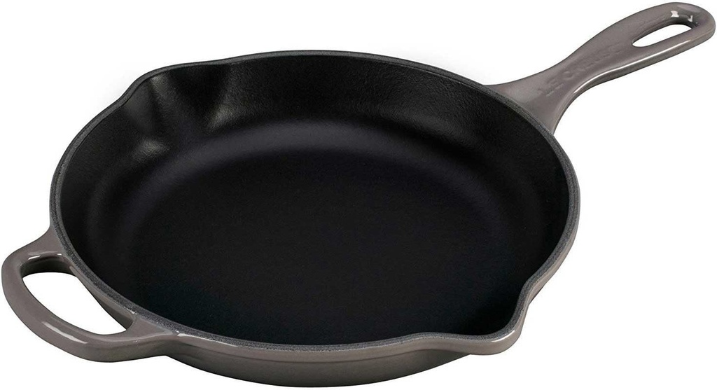 le-creuset-13-piece-newlywed-cast-iron-cookware-bundle-oyster-03-ffcac4fe0f52b54fe20d56d47d50597c.jpg