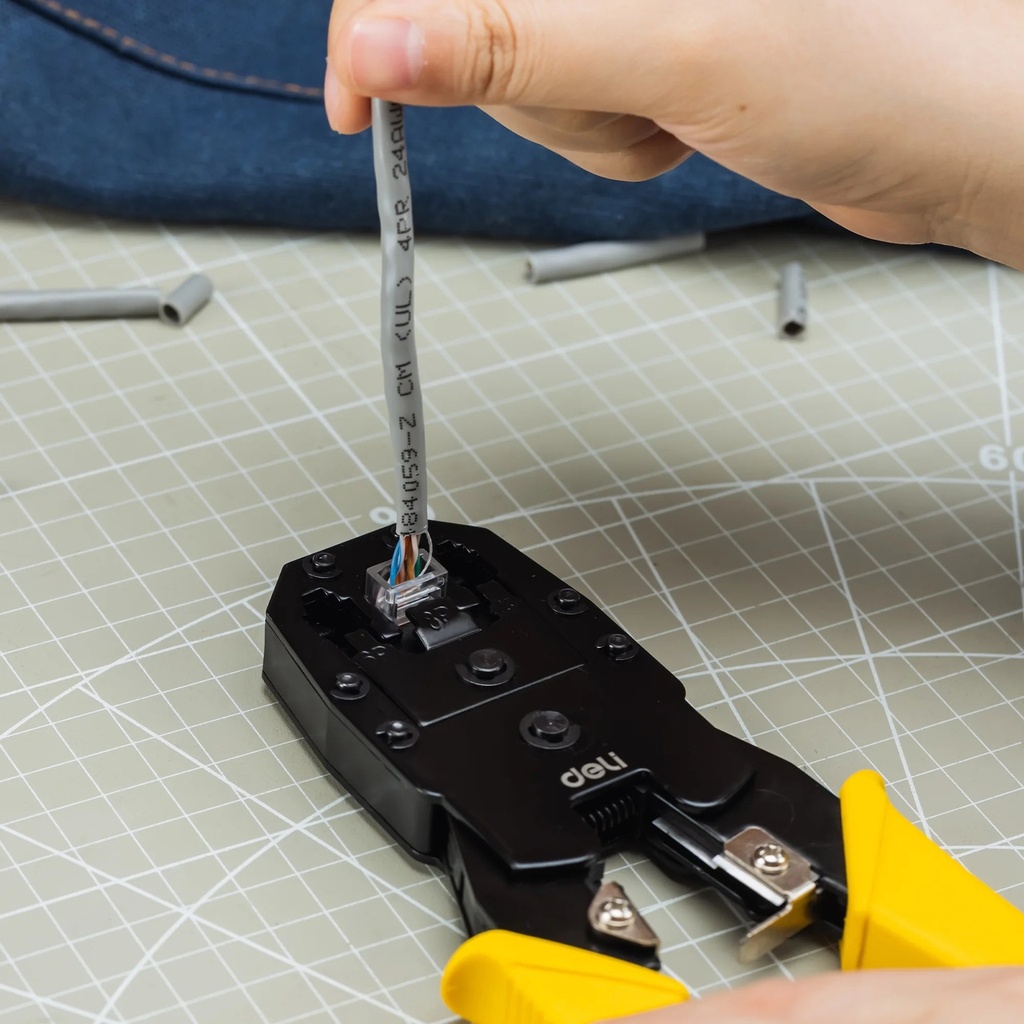 deli-rj45-crimp-tool-kit-ethernet-crimper-network-cable-cutting-stripping-crimping-hand-tools-kit-with-connectors-all-steel-construction-07-0cdbe10699a88d5b7039b8a95246c975.jpg