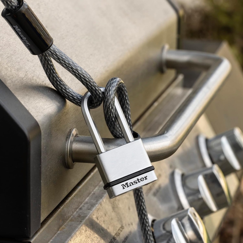 master-lock-m530xqlh-magnum-solid-steel-keyed-alike-padlocks-1-3-4-in-wide-4-pack-keyed-alike-05-99f82d2a73c471d727494ac339757801.jpg
