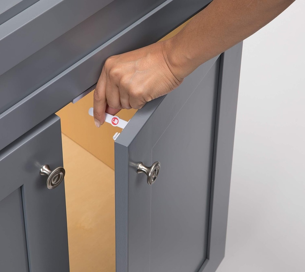 safety-1st-adhesive-cabinet-latch-12-piece-one-size-05-53f868e2f02305b6b3b4d86c03df7bee.jpg