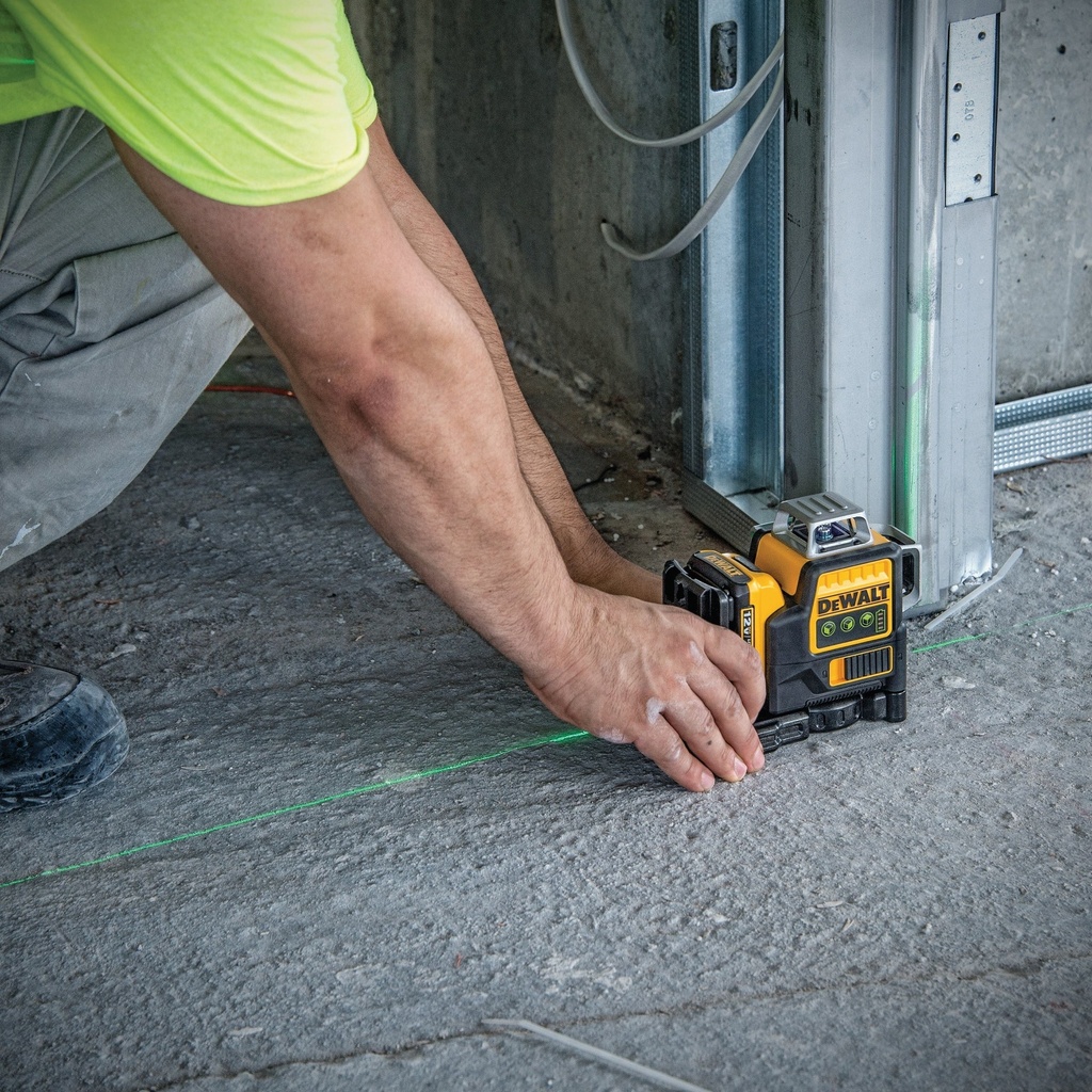 dewalt-dw089lg-laser-3-cross-lines-of-360-12v-max-green-light-professional-laser-level-tools-only-04-51a44c10-48b4-4a2c-b5fc-f166fbe7bd3a.be919ec9312f1bf9aeb42b9d04e9afe5_82562721-2cad-4bce-9c7a-f409c06c7fcc.jpg