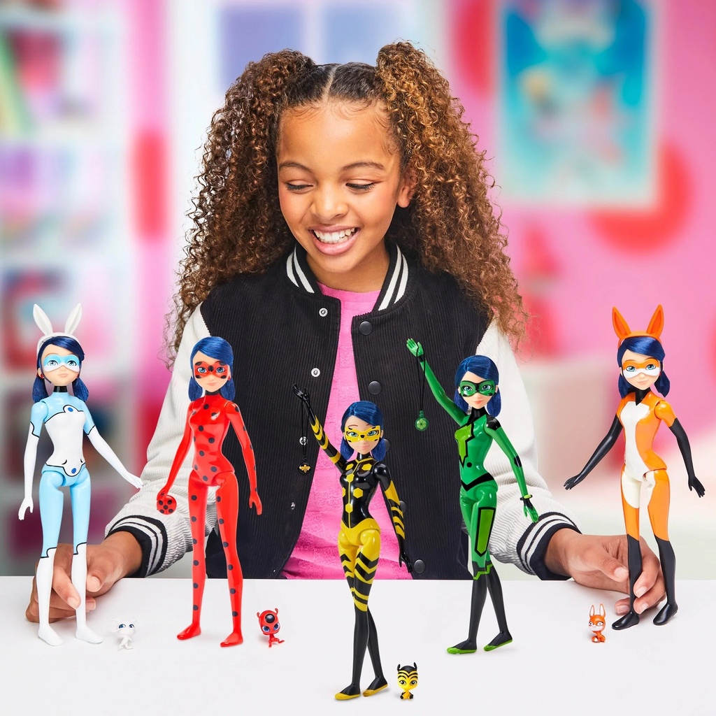miraculous-ladybug-magic-heroez-transformation-reveal-10-5-marinette-dolls-by-playmates-toys-06-0226e546613c8bf373c71be30d9d17d7.jpg