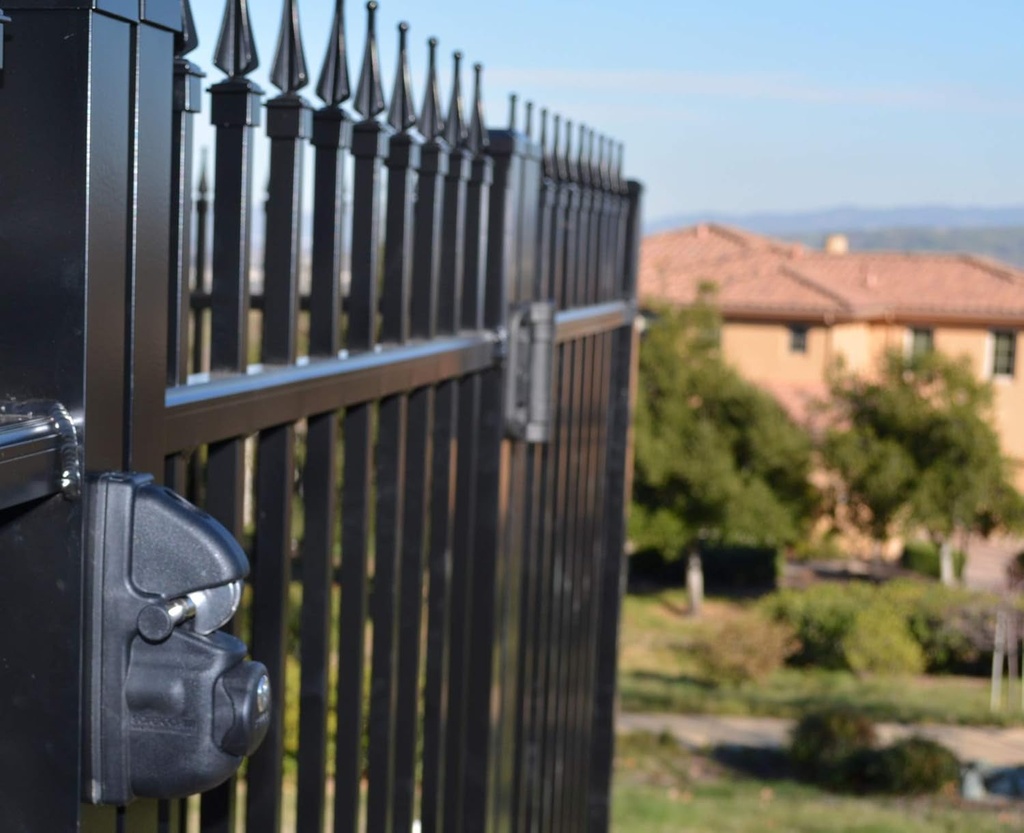 safetech-hardware-single-sided-key-lockable-gravity-gate-latch-w-2-independent-latching-hooks-for-added-security-safe-fence-gate-latch-lock-for-metal-wood-and-vinyl-fences-slv-viper-x1-black-03-9bd72a9052d7222079af88d8474a4a4f.jpg