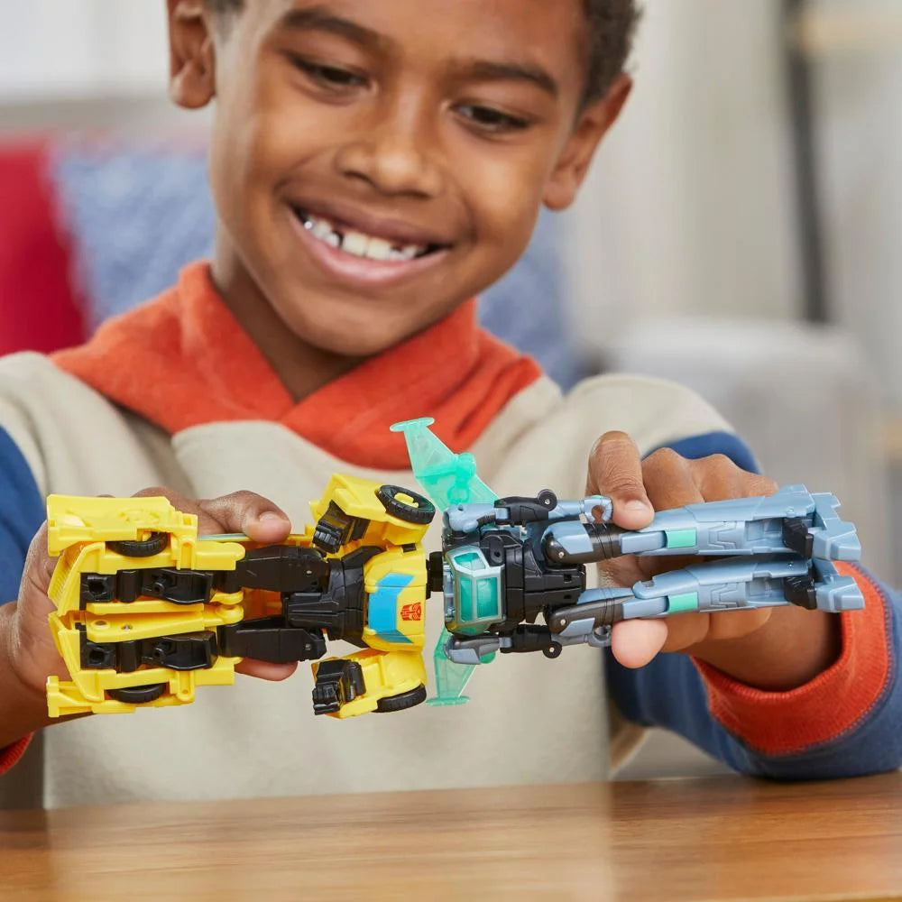transformers-toys-earthspark-cyber-combiner-bumblebee-and-mo-malto-action-figures-06-c5a57f7247830fefb222865004f505ea.jpg