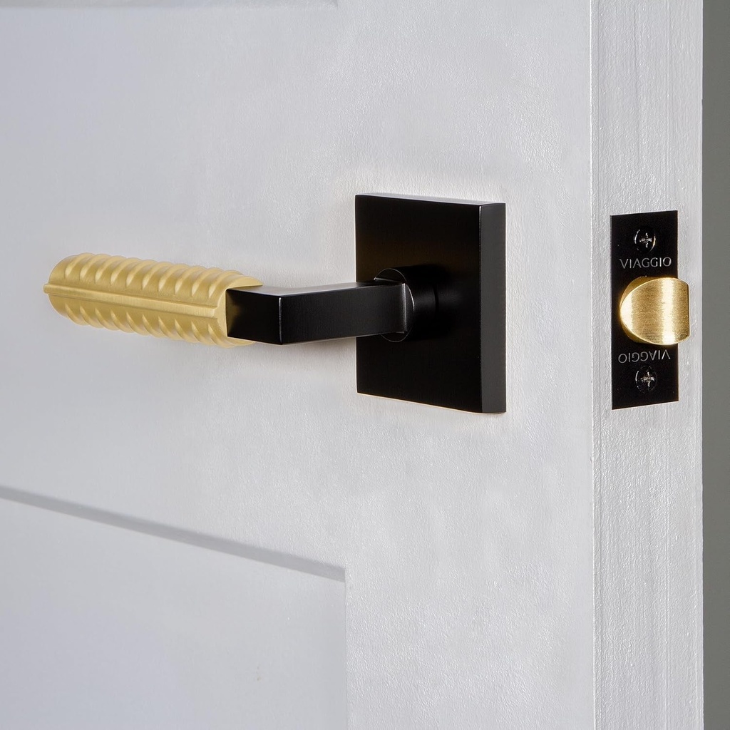viaggio-quadrato-rosette-satin-black-passage-with-satin-brass-contempo-rebar-lever-02-38276d26822a7b8214a0458509e5b11b_26e3ad3d-1614-47e6-a298-8f238a2436ac.jpg