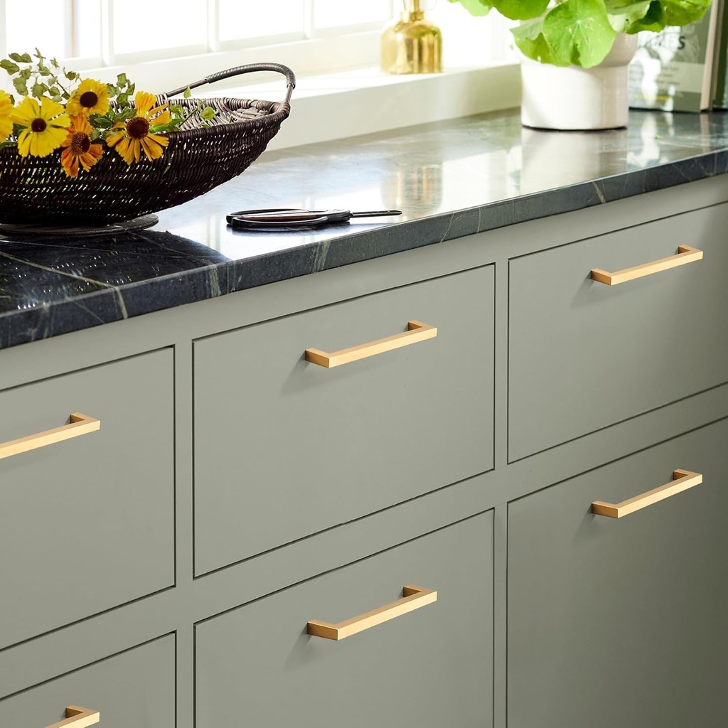 tunny-5-pack-square-solid-cabinet-handles-8-8-224mm-screw-spacing-brushed-champagne-gold-furniture-hardware-handles-for-kitchen-cabinets-bedroom-dresser-wardrobe-cabinet-pulls-04-93983e2881967c114f69108c413a137d.jpg