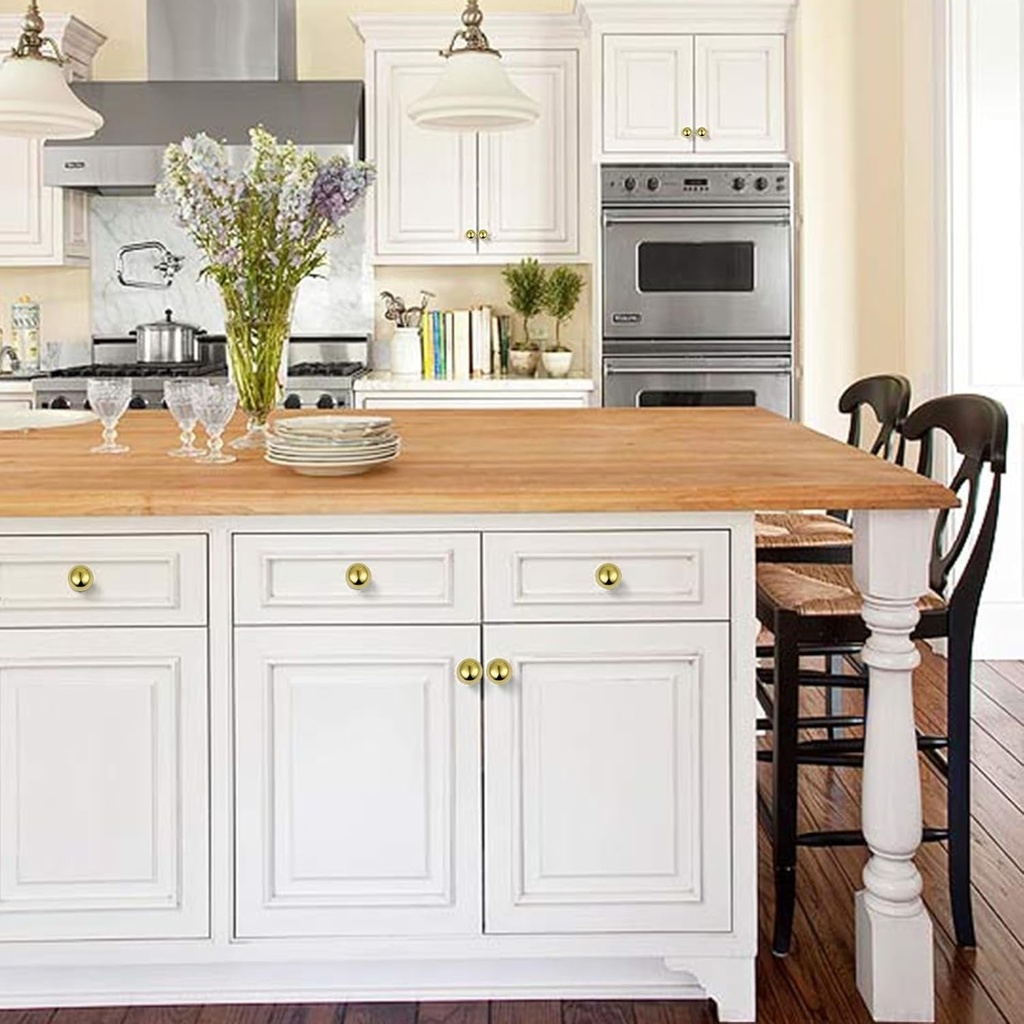 polished-brass-drawer-cabinet-knobs-solid-brass-handles-hardware-for-dresser-kitchen-bedroom-bathroom-5-pack-04-e1feb4b8a66d4a104aecb3688e9896ce.jpg