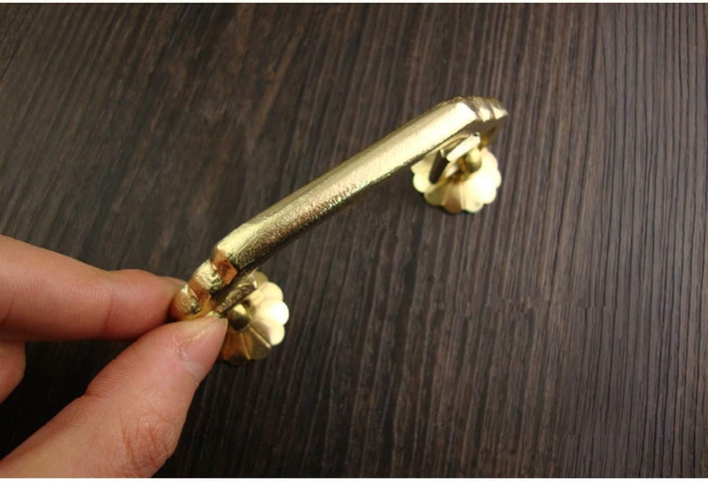 10-pack-homocentric-squares-bail-cabinet-hardware-handle-pull-antique-jewelry-box-drawer-pull-2-56-inch-hole-centers-65mm-brass-tone-04-3ff1f1d62a923b5712f6f4e290fda189.jpg