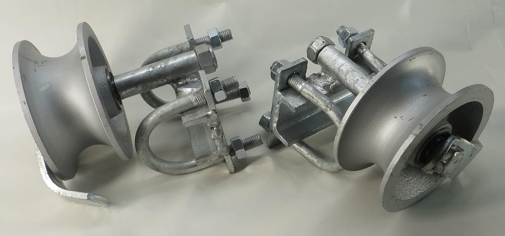 rear-pipe-track-wheels-for-chain-link-sliding-gates-by-sourdough-gate-hardware-05-cba2fef3435068c0d337611de2d15773.jpg