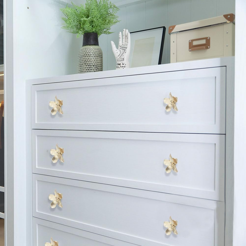 gold-flower-drawer-knobs-creative-petal-kitchen-cabinet-knobs-dresser-knobs-furniture-cupboard-drawer-pulls-handles-for-wardrobe-door-pulls-gold-12pcs-04-11e8916c766882ea5b04cb7ac9f0e4b4.jpg