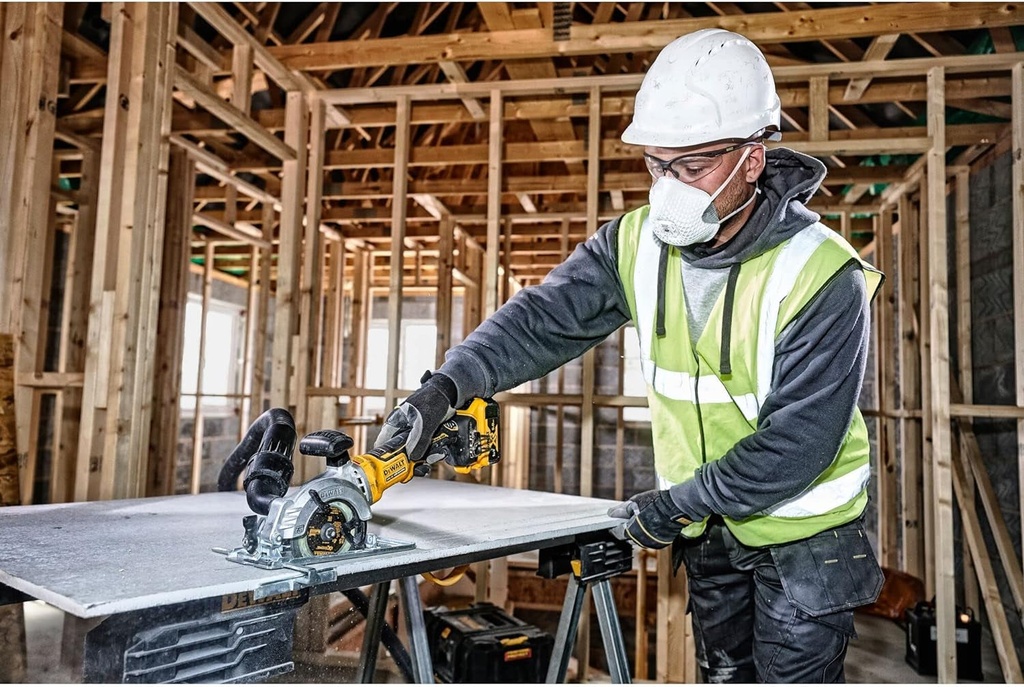 dcs571n-xj-compact-circular-saw-18v-xr-bare-unit-09-c0b5a6d84016686cb05ab95a049f1c44.jpg