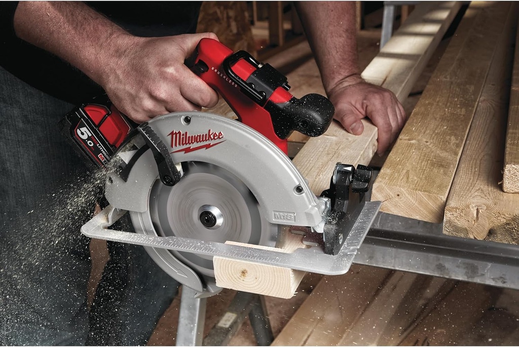 m18-ccs55-circular-saw-18-0v-without-battery-or-charger-18v-color-red-04-f655c56d473f4ee3a9a1f311a919677d.jpg