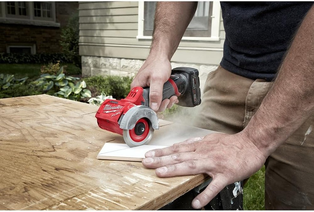 2522-20-m12-fuel-3-inch-compact-cut-off-tool-bare-tool-only-battery-and-charger-not-included-red-09-80e56a63fce476264e4b643c65ffe4cc.jpg