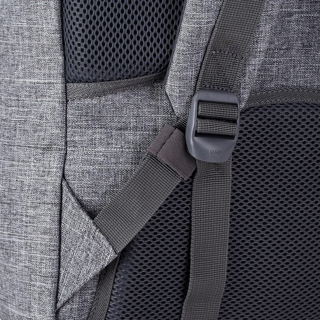 herschel-little-america-laptop-backpack-raven-crosshatch-black-rubber-3m-insert-mid-volume-17-0l-04-2348235edd64b98da777d05b012e4728.jpg