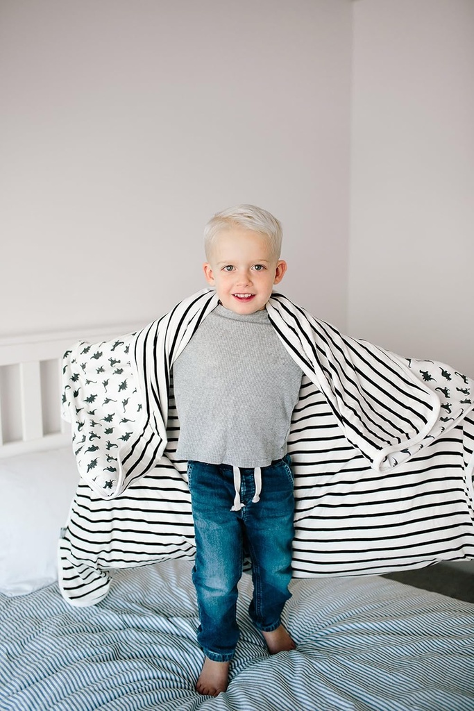 copper-pearl-three-layer-baby-blanket-soft-baby-quilts-for-boys-and-girls-breathable-cozy-toddler-blanket-baby-quilt-for-newborns-46x46-premium-polyester-rayon-wild-05-9180cb7b18a0c6d05007561950287c87.jpg