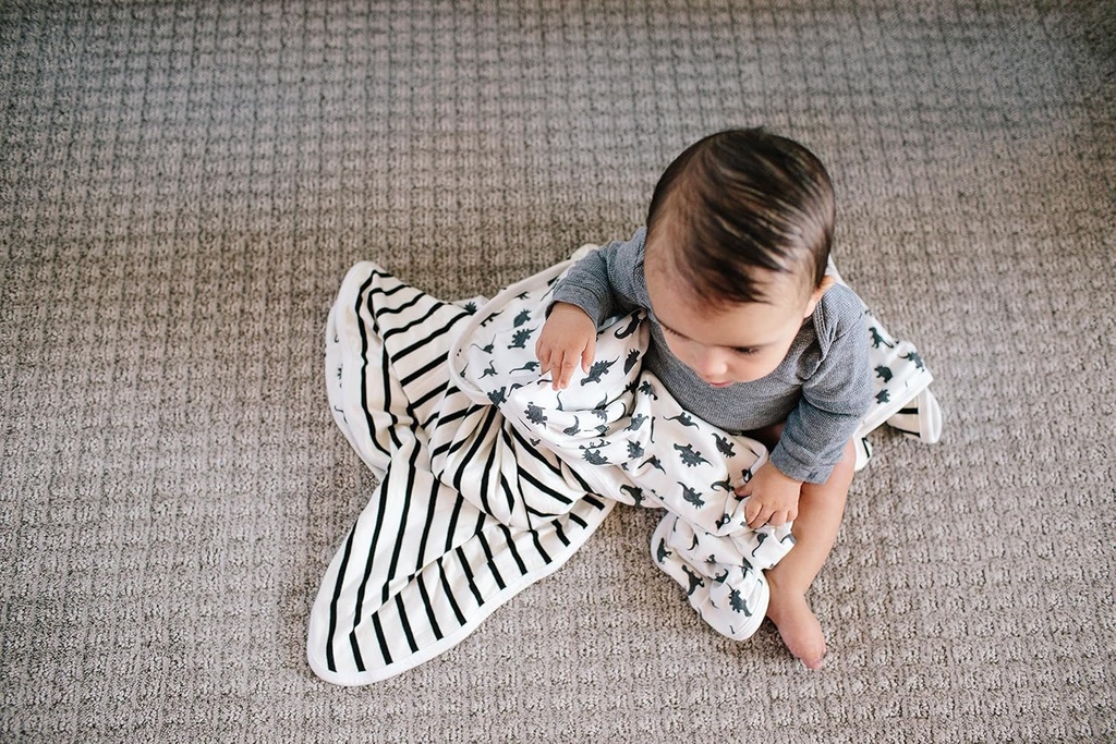 copper-pearl-three-layer-baby-blanket-soft-baby-quilts-for-boys-and-girls-breathable-cozy-toddler-blanket-baby-quilt-for-newborns-46x46-premium-polyester-rayon-wild-07-c59d8be6c37c605f21a876da820c32b1.jpg
